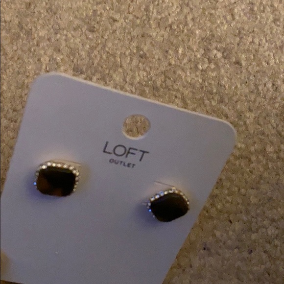 Loft earrings - Picture 3 of 3